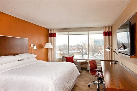 Four points sheraton cleveland airport - Experience a night of endless relaxation at Four Points by Sheraton Cleveland Airport. Our hotel rooms provide complimentary Wi-Fi, mini-refrigerators and flat-panel TVs.